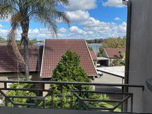 2 Bed Townhouse in Pomona
