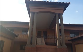 3 Bedroom Apartment in Lakefield