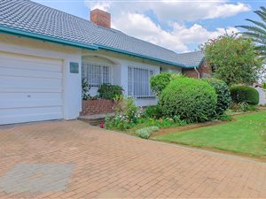 3 Bed House in Albemarle