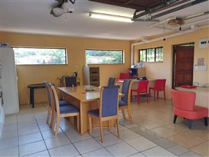 56 m² Office Space in Amanzimtoti
