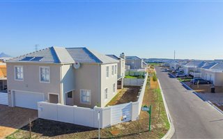 4 Bedroom House in Sunningdale