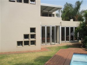 3 Bed House in Dowerglen