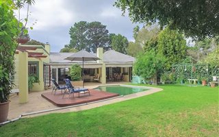 5 Bedroom House in Constantia
