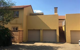 2 Bedroom Townhouse in Willow Park Manor