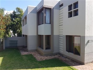3 Bed Apartment in Dowerglen