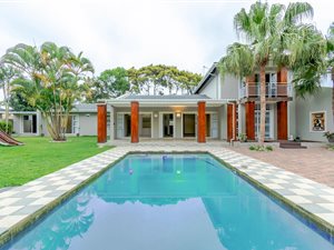 4 Bed House in Mt Edgecombe
