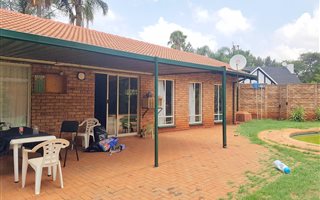 3 Bedroom House in Eldorette