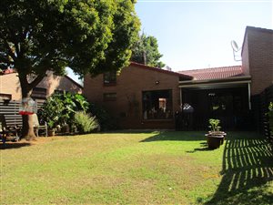 2 Bed Apartment in Willow Park Manor