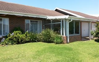 2 Bedroom Simplex in Amberglen