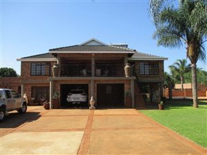 1.1 ha Farm in Doornpoort and surrounds