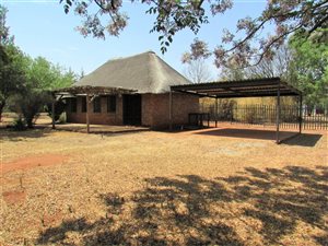 9228 m² Land available in Raslouw