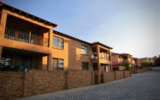 3 Bedroom Townhouse in North Riding