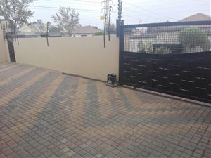 3 Bed House in Goudrand
