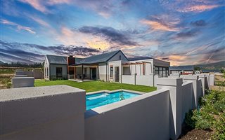 3 Bedroom House in Paryskloof