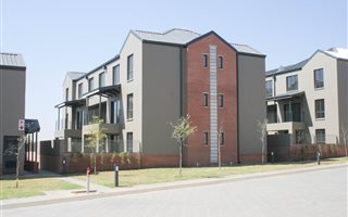 2 Bedroom Townhouse in Glen Marais