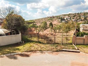 1767 m² Land available in Rangeview
