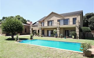 4 Bedroom House in Bramley Park