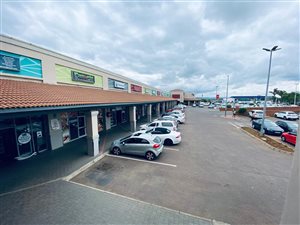 73 m² Commercial space in Die Wilgers