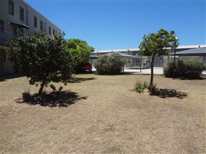 1 Bedroom Apartment in Humewood