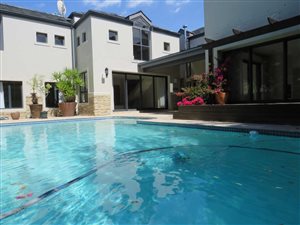 5 Bed House in Atlantic Beach Golf Estate