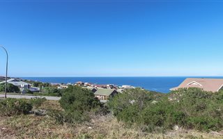 807 m² Land available in Dana Bay