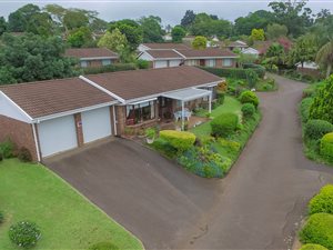 3 Bed Townhouse in Waterfall