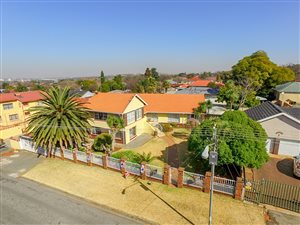 4 Bed House in Primrose