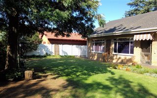 3 Bedroom House in Vanderbijlpark CE5