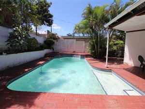 5 Bed House in Berea