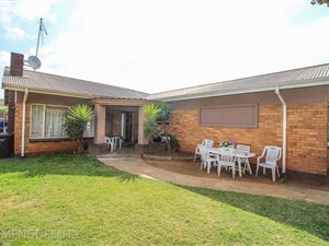 3 Bed House in East Geduld