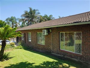 4 Bed House in Lester Park