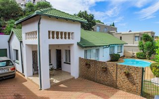 3 Bedroom House in Oakdene
