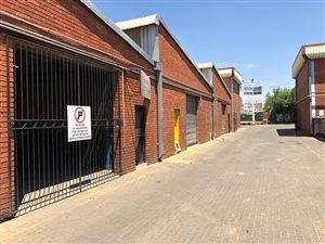 220 m² Industrial space in Koedoespoort Industrial