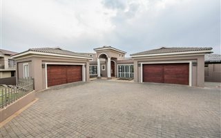 4 Bedroom House in Meyersdal Eco Estate