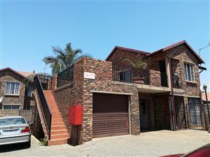 2 Bed Apartment in Highveld