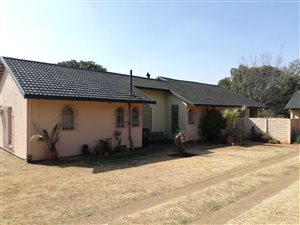 3 Bed House in East Geduld