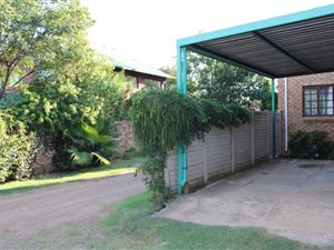 4 Bedroom Duet in Elarduspark