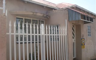 3 Bedroom House in Brixton