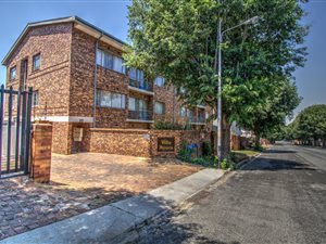 1 Bed Apartment in Alberton