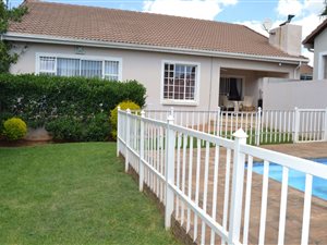 3 Bed House in Thatchfield