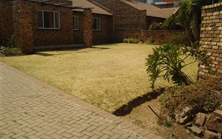 3 Bedroom Simplex in Reyno Ridge