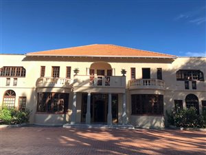 1905 m² Commercial space in Saxonwold
