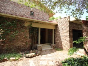 5 Bed House in Oudtshoorn