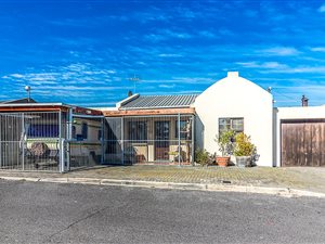 3 Bed House in Jagtershof
