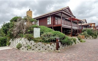 3 Bedroom House in Keurboomstrand
