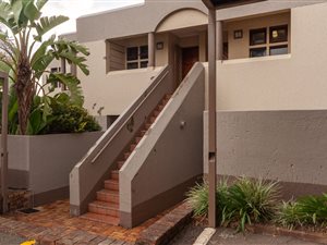 2 Bed Apartment in Dowerglen and Ext