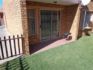 2 Bed Townhouse in Towerby