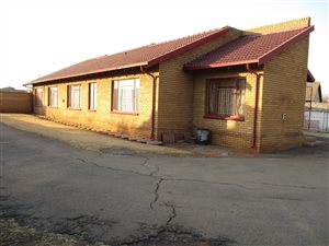 4 Bed House in Bakerton