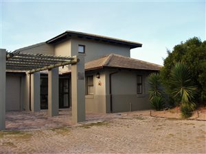 3 Bed House in Hartenbos Landgoed