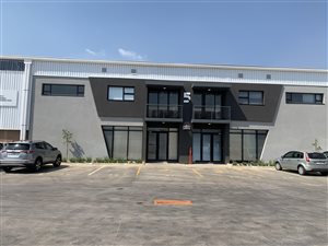 1009 m² Industrial space in Louwlardia